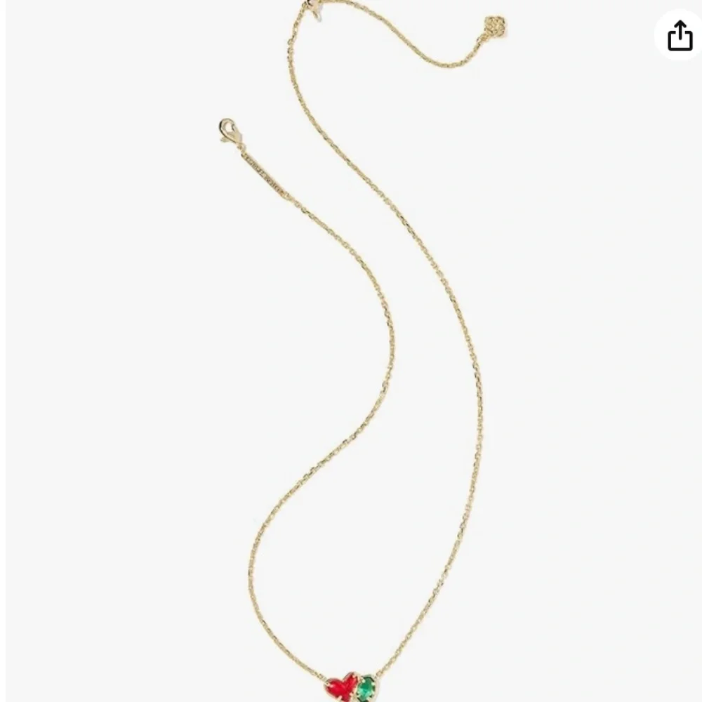 Kendra Scott Ari Heart Emilie Pendant In Red Illusion and Emerald Cats Eye - Picture 2 of 4